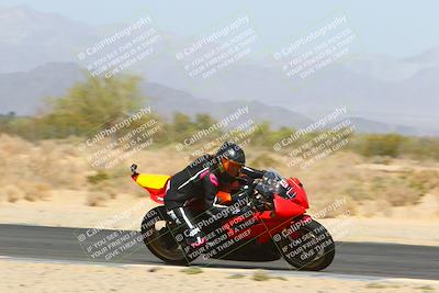 media/Apr-10-2022-SoCal Trackdays (Sun) [[f104b12566]]/Turn 7 Inside (1025am)/